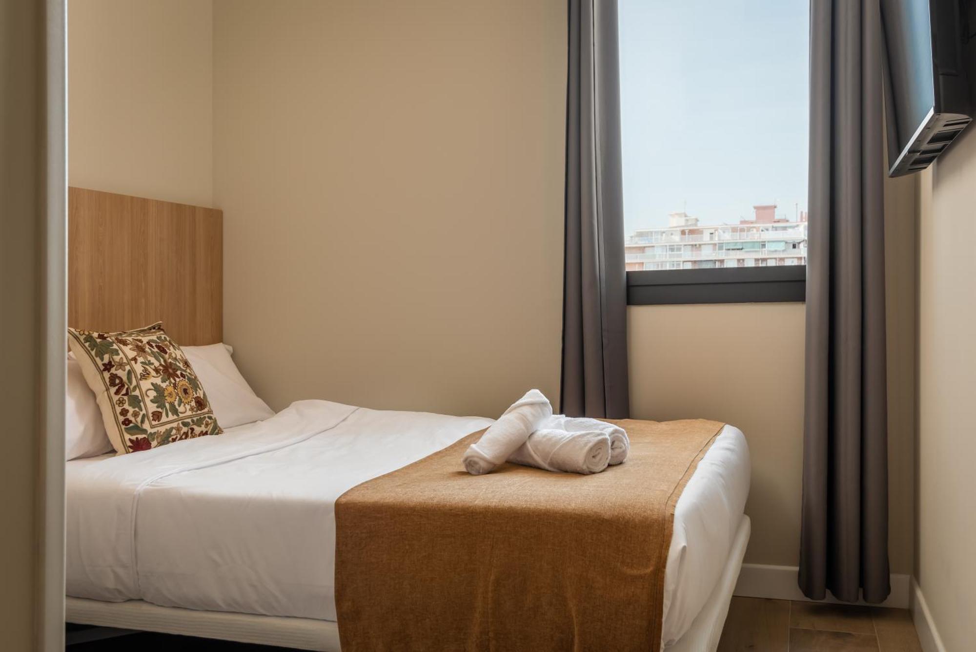Aerohotel Barcelona Airport 24H El Prat de Llobregat Bagian luar foto