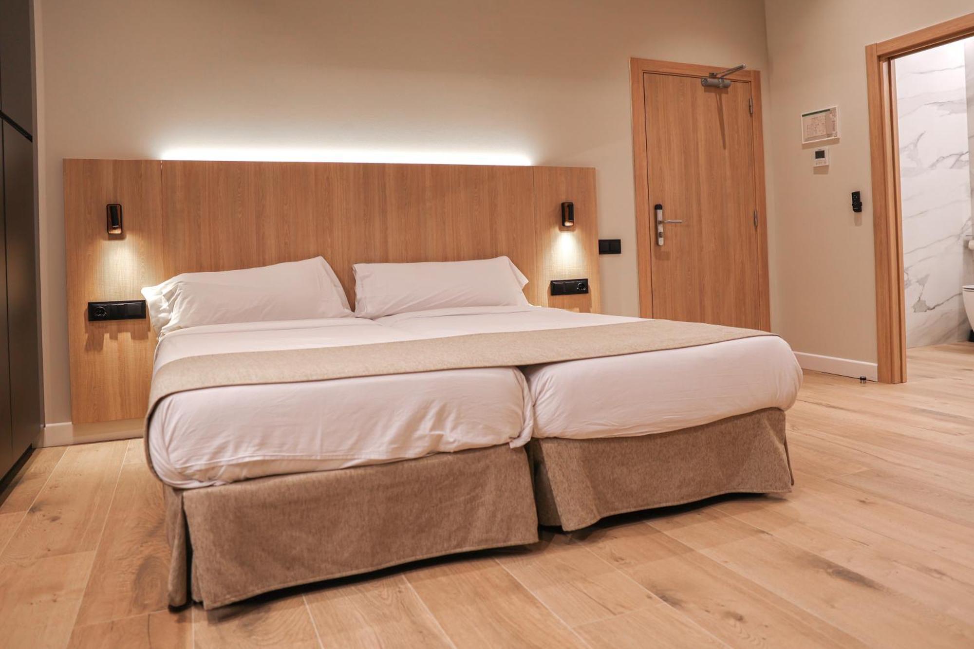 Aerohotel Barcelona Airport 24H El Prat de Llobregat Bagian luar foto
